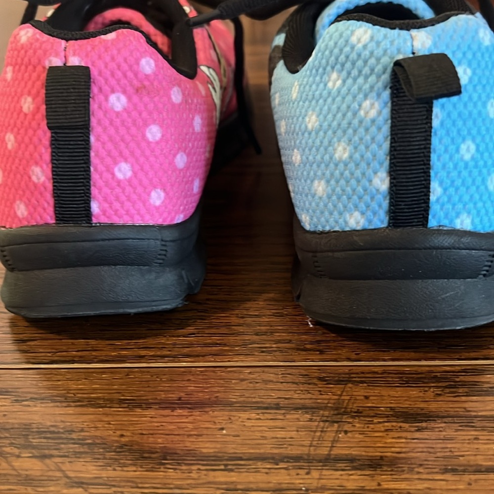 New combo Mickey Minnie Mouse tennis shoes, sneakers, blue pink, women 9, men 7 - Picture 5 of 16